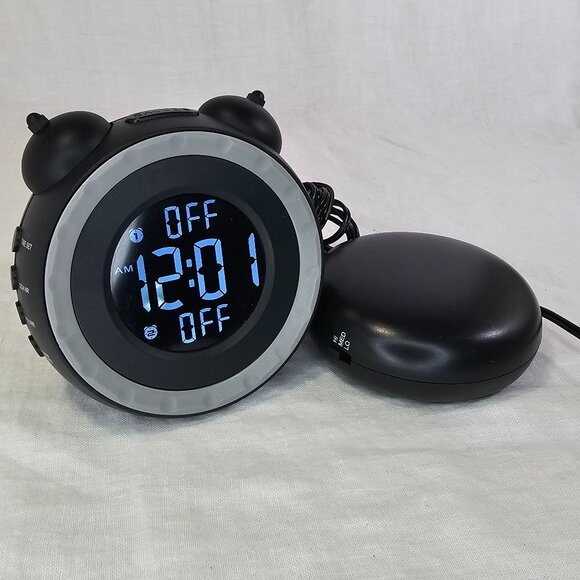 USCCE Loud Dual Vibrating Alarm Clock with Bed Shaker BV188 5V/1A - Picture 1 of 8